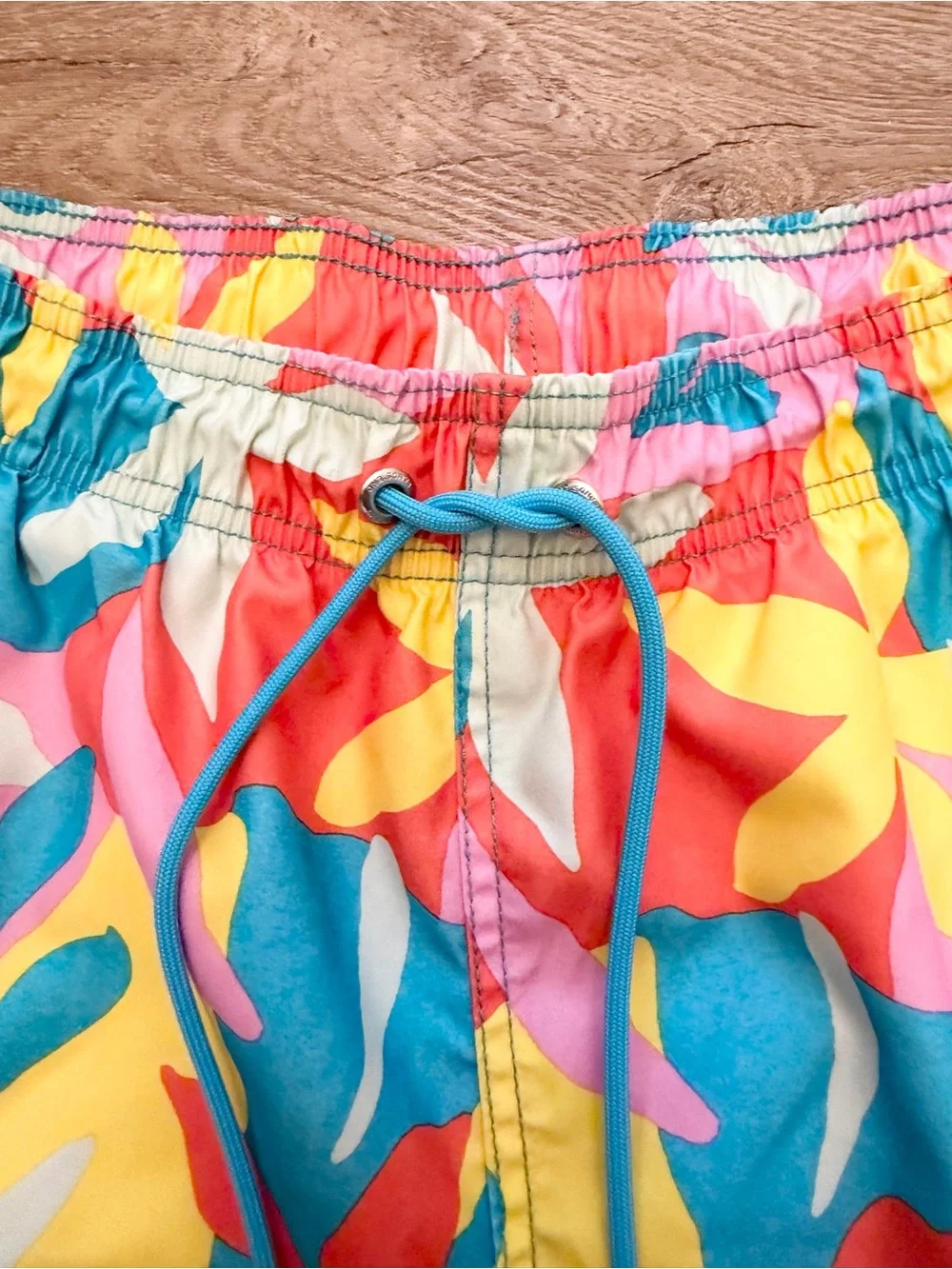 Lands' End Floral Print Volley Swim Trunk‎ Mens XL Tropical Colorful Vacation